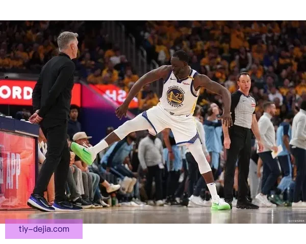 勇士八人上双狂胜灰熊格林遭批